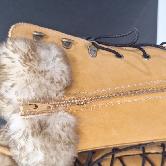 Women's Timberland Fur-Trim Boots- Size 5.5 - Picture 6 of 15